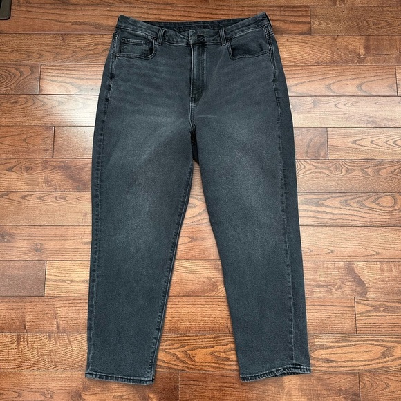 American Eagle Curvy Mom Jean High Rise - Picture 7 of 12